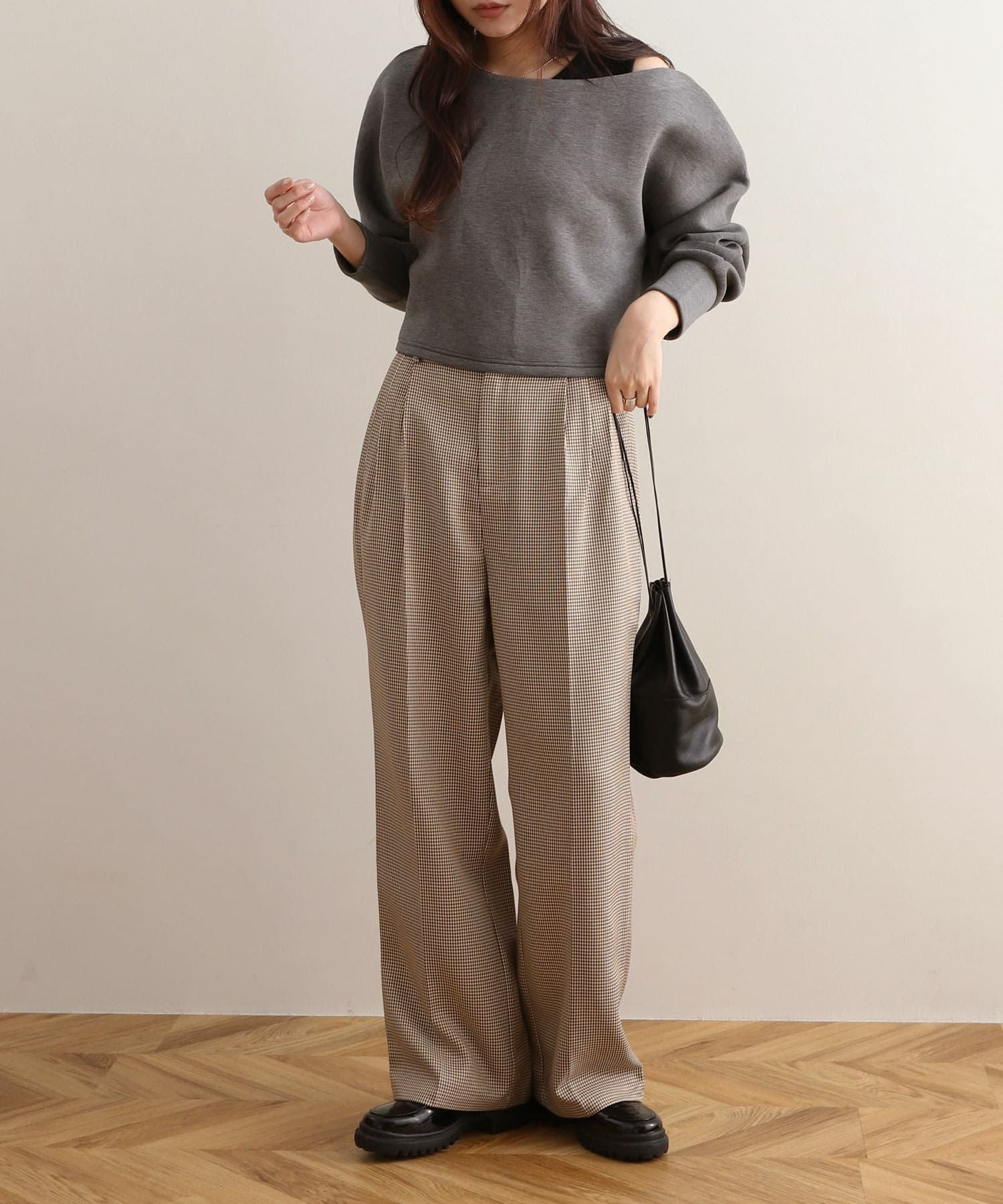 6 (ROKU) 新品未使用 ショルダーホール ニット ベージュ 6（ロク）の「＜6(ROKU)＞SHOULDER 2HOLE KNIT/ニット（ニット